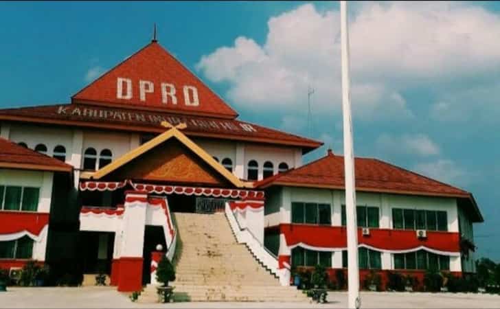 Gedung-dprd-inhil.jpg