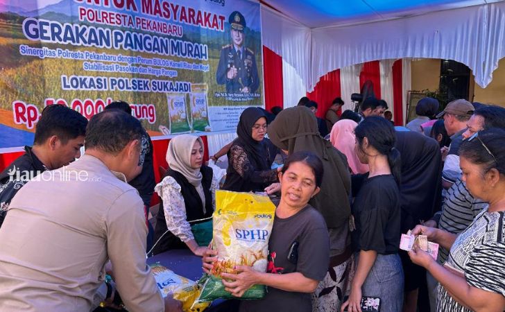 Gerakan-Pangan-Murah-di-Polsek-Sukajadi.jpg