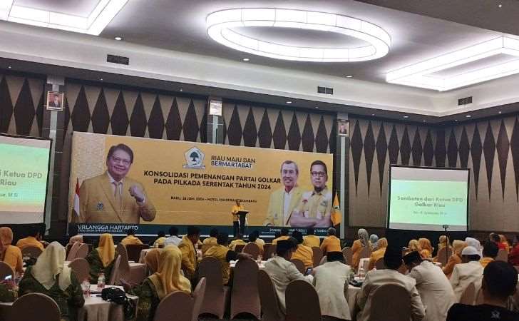Golkar-RI-resmi-tunjuk-Syamsuar-maju-Pilgubri-2024.jpg