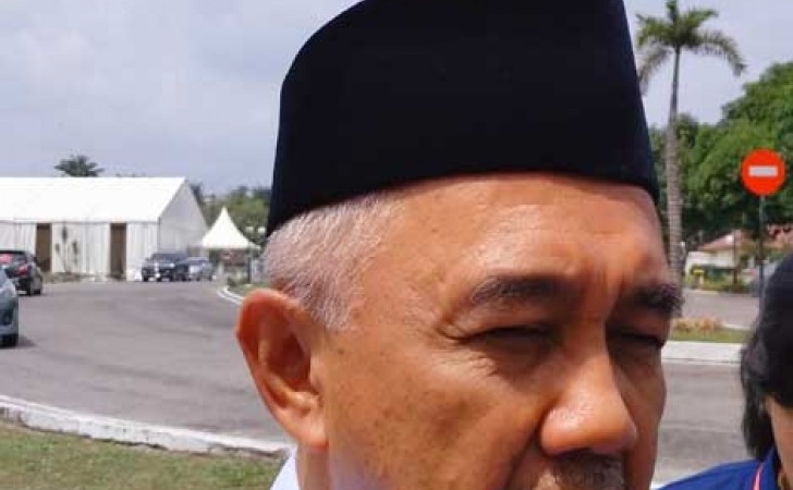 Gubernur-Riau-Arsyadjuliandi-Rachman.jpg