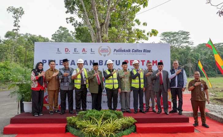 Gubernur-Riau-Resmikan-Groundbreaking-Smart-Laboratory-PCR.jpg