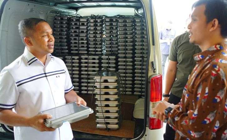 Gubernur-Riau-Tegaskan-Komitmen-Dukungan-pada-Program-MBG-di-Sekolah-1.jpg
