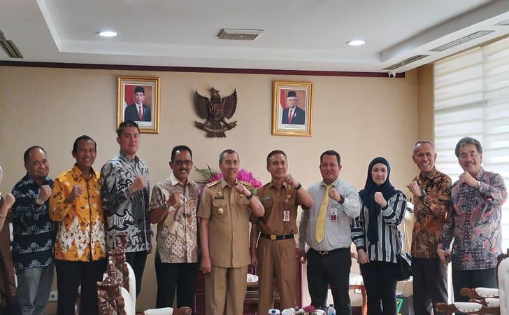 Gubernur-Riau-bersama-Forum-CSR.jpg