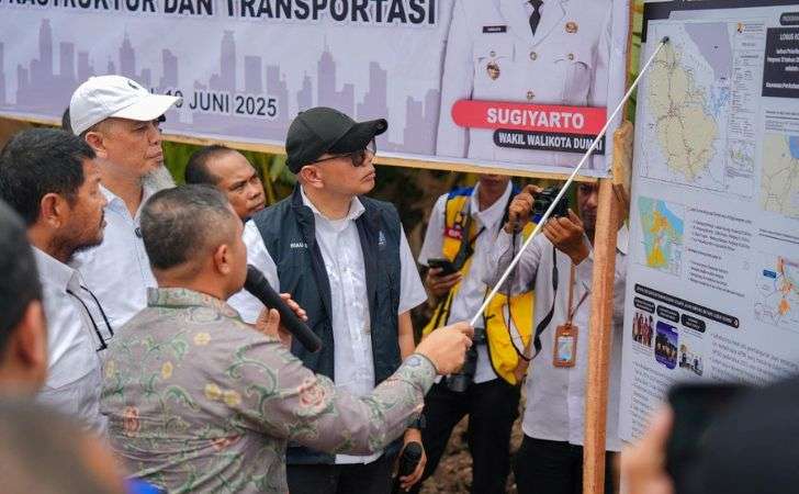 Gubri-Dorong-Pusat-Realisasikan-Pembangunan-Jalan-Lingkar-Parit-Kitang-Dumai-1.jpg