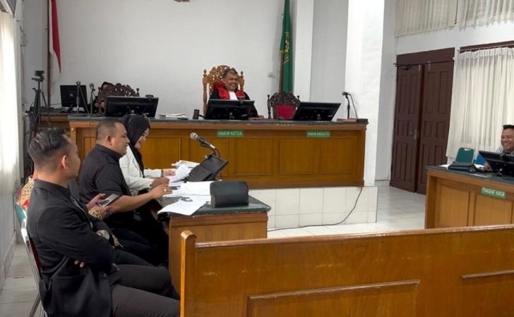 Gugat-Praperadilan-Polda-Riau-Siapkan-42-Dokumen-Hadapi-Muflihun.jpg