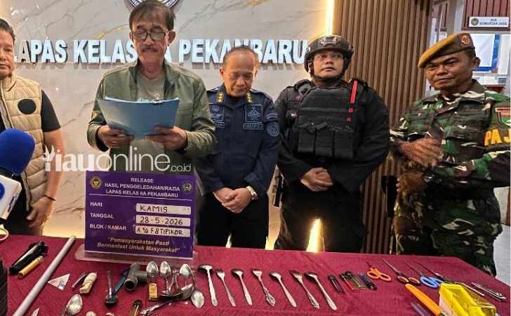 HP-Bisa-Masuk-Lapas-Kakanwil-Ditjenpas-Akui-Ada-Dugaan-Keterlibatan-Oknum-Petugas.jpg