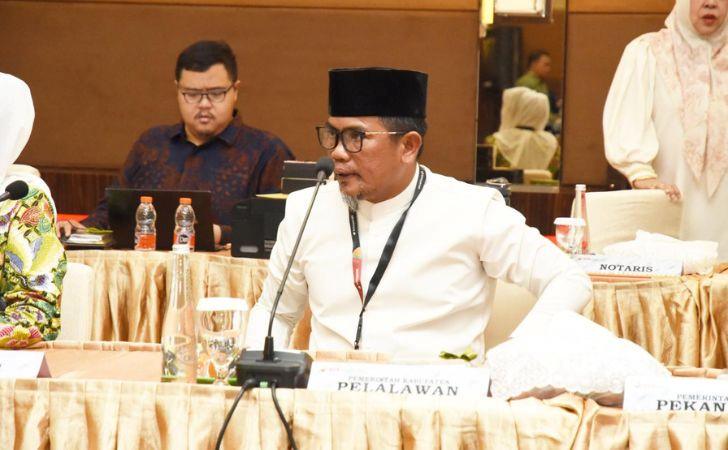 HUT-ke-60-BRK-Syariah.-Bupati-Pelalawan-Harap-Kian-Dekat-dengan-Masyarakat.jpg