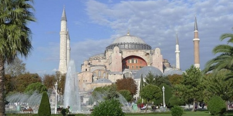 Hagia-Sophia.jpg