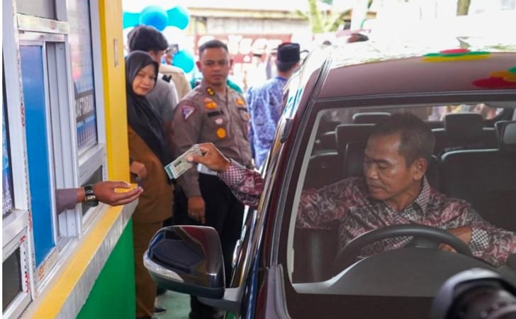 Ilustrasi-Drive-Thru-pajak-kendaraan.jpg