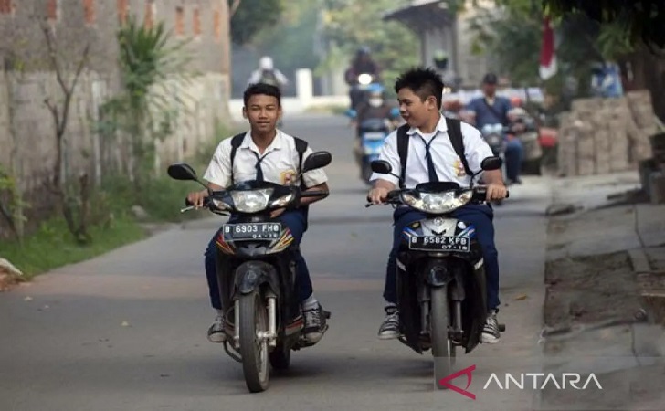 Ilustrasi-siswa-smp-bawa-motor.jpg