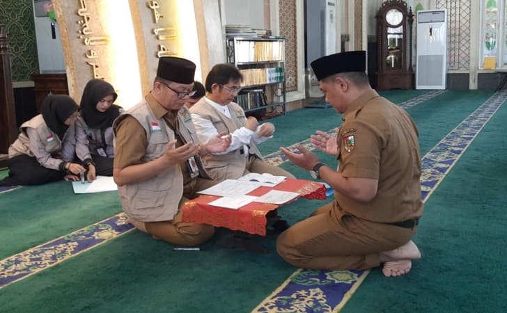 Indra-Pomi-jadi-petugas-amil-zakat.jpg