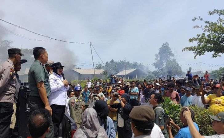 Janji-Selesaikan-Sengketa-Bupati-Siak-Redam-Massa-Bakar-PT-SSL.jpg