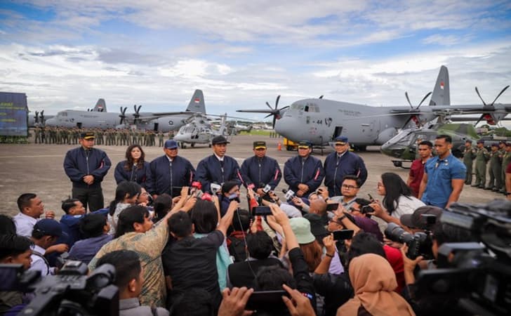 Jokowi-bersama-menhan.jpg