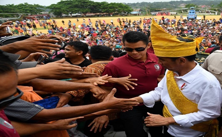 Jokowi-ke-Rohil4.jpg