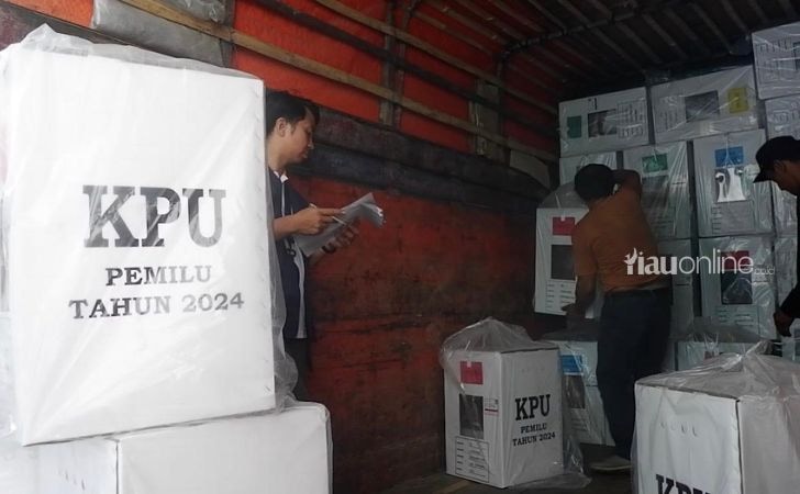 KPU-distribusikan-surat-suara.jpg