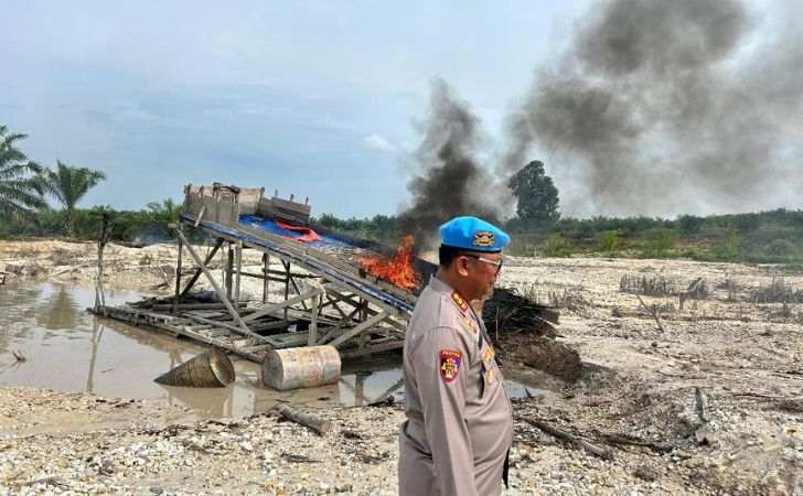 Kabid-Propam-Polda-Riau-Peringatkan-Personel-Tak-Terlibat-Perusakan-Lingkungan.jpg