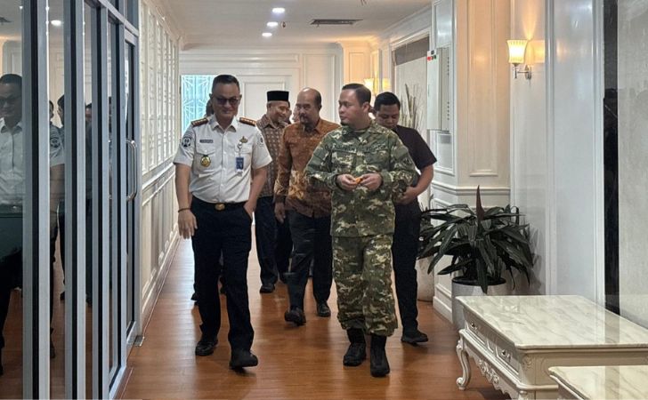 Kalapas-pekanbaru-yuniarto-kiri.jpg