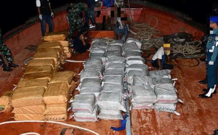 Kapal-Thailand-Selundupkan-1.200-kg-Kokain-dan-705-Kg-Sabu-di-Perairan-Kepri.jpg