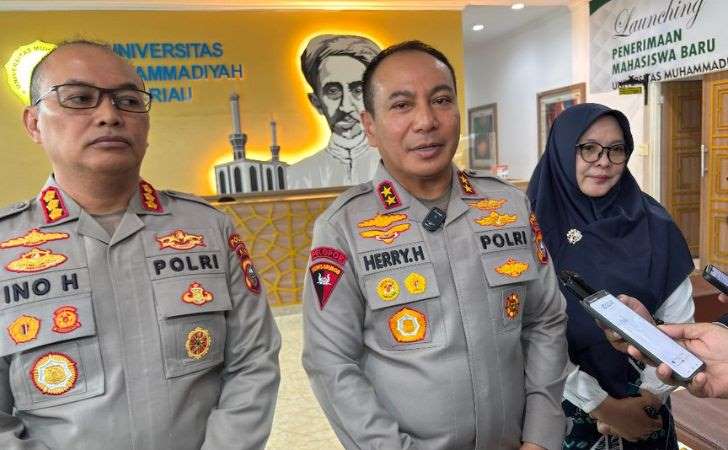 Kapolda-Riau-Beri-Pembekalan-pada-388-Calon-Wisudawan-UMRI.jpg