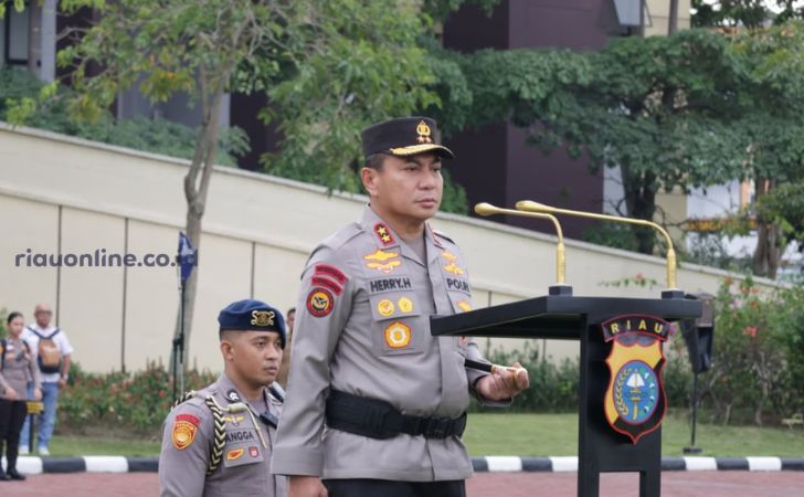 Kapolda-Riau-Irjen-Herry11.jpg