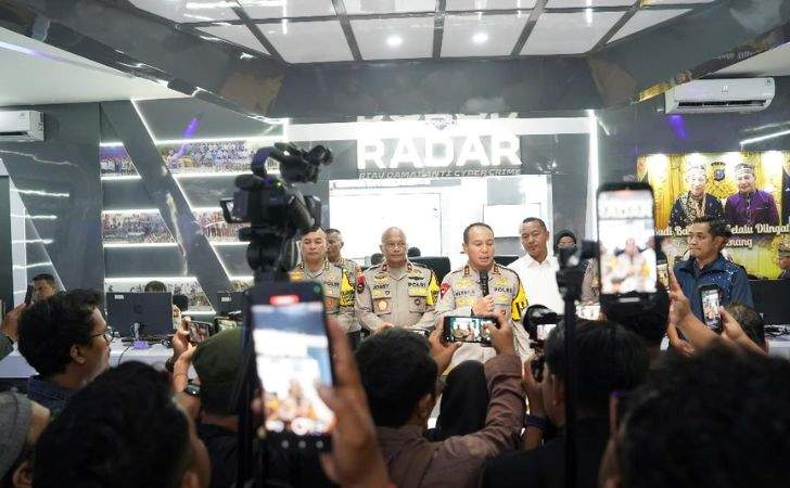 Kapolda-Riau-Saya-Salah-dan-Gagal-Jika-Masyarakat-Tak-Terlayani-dengan-Baik.jpg