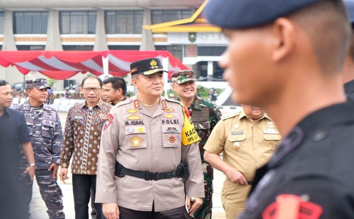 Kapolda-Riau-apel-gelar-operasi-lilin.jpg