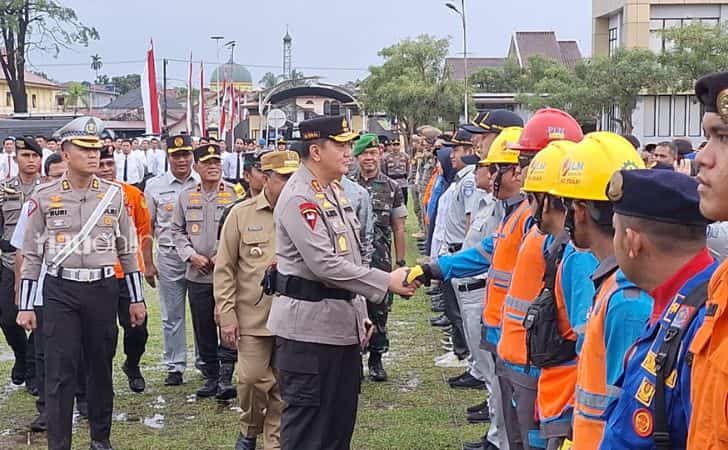 Kapolda-Riau-apel-gelar-pasukan-Nataru.jpg