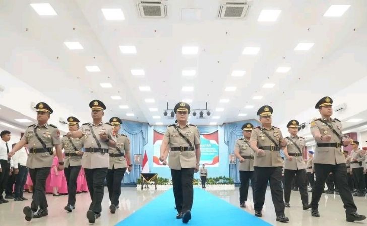 Kapolda-Riau-pimpin-sertijab-pju.jpg