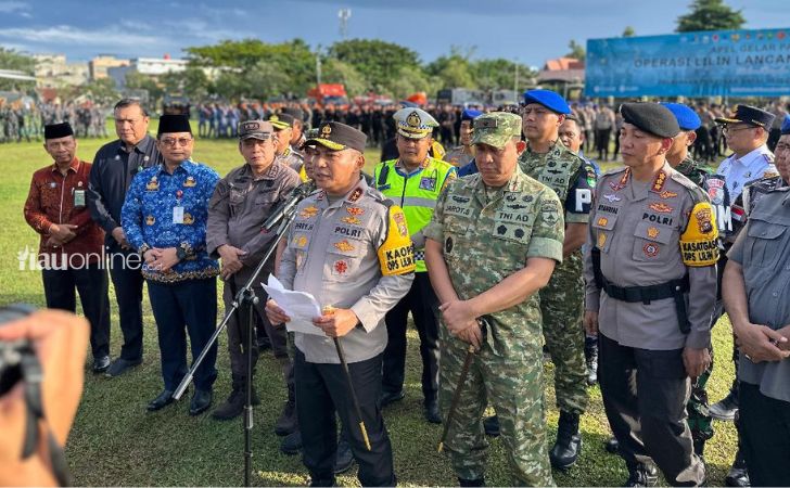 Kapolda-Riau-usai-pimpin-apel-ops-lilin.jpg