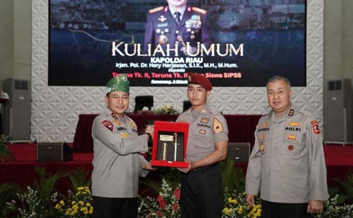 Kapolda-isi-kuliah-umum2.jpg