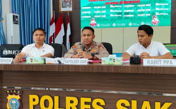 Kapolres-Siak-AKBP-Sepuh-Ade-Irsyam-Siregar.jpg