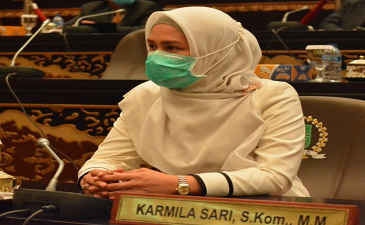 Karmila-Sari5.jpg