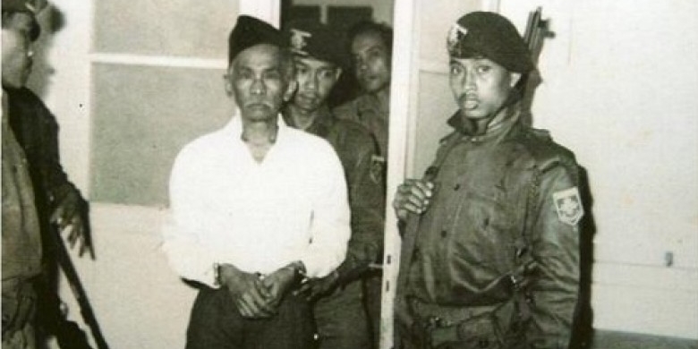 Kartosoewiryo-sahaba-sekaligus-rival-Bung-Karno.jpg