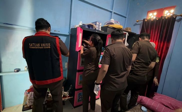Kejari-Geledah-6-Titik-Strategis-Terkait-Dugaan-Korupsi-di-BPR-Rp17-Miliar.jpg