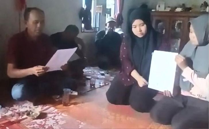 Keluarga-korban-dan-penabrak-damai.jpg