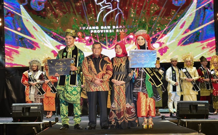 Kenduri-Riau1.jpg