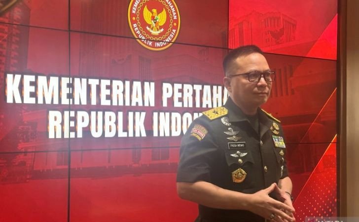 Kepala-Biro-Informasi-Pertahanan-Kemenhan-Brigjen-TNI-Frega-Ferdinand-Wenas-Inkiriwang.jpg