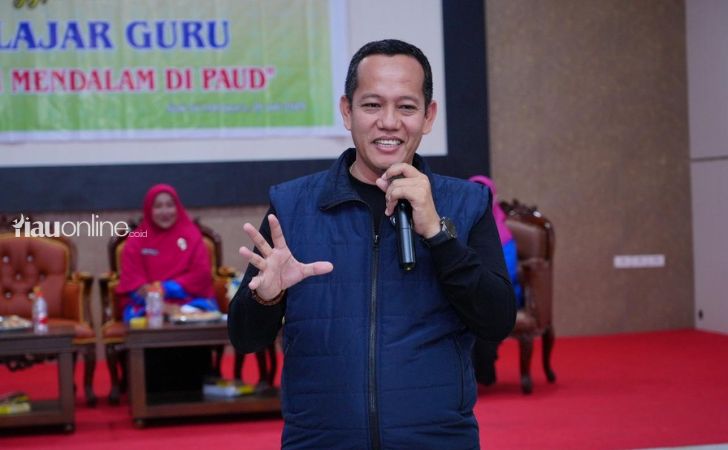 Kepala-Disdikbud-Siak-Fakhrurrozi.jpg