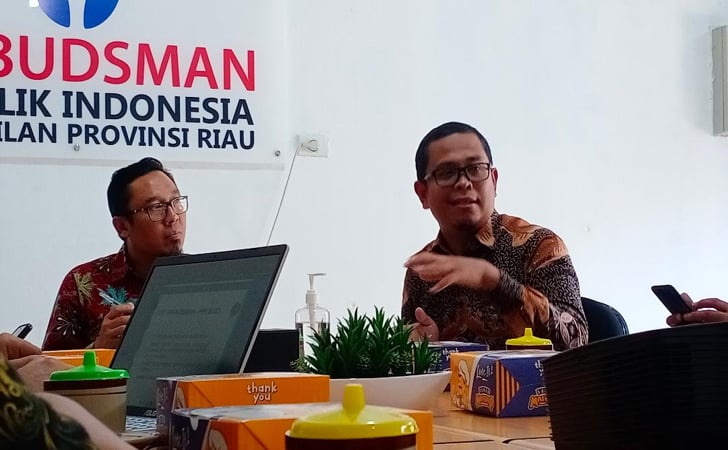 Kepala-Ombudsman-riau2.jpg