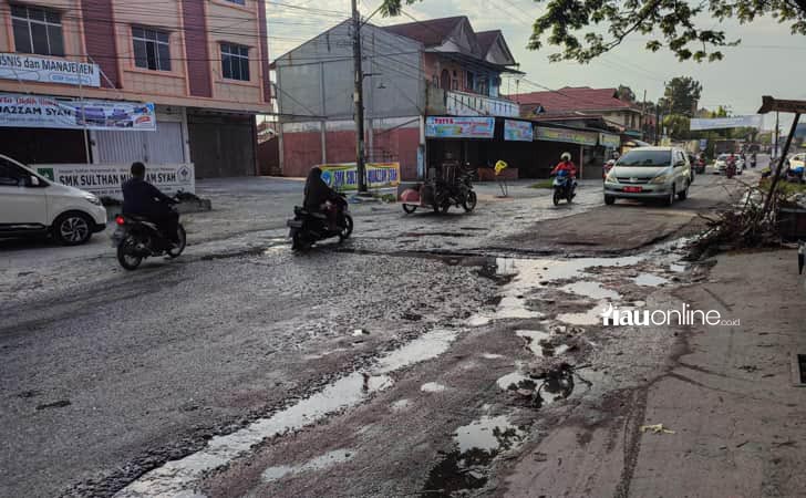 Kerusakan-di-ruas-Jalan-Inpres-Pekanbaru.jpg
