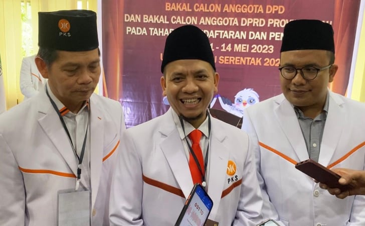 Ketua-DPW-PKS-Riau-Ahmad-Tarmizi.jpg