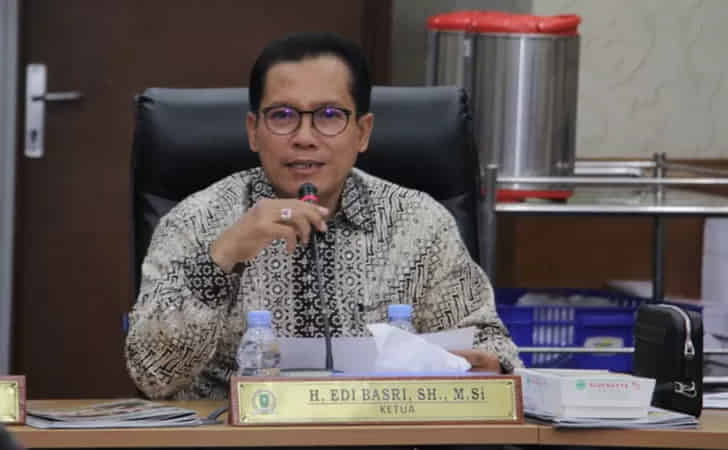Ketua-Komisi-III-DPRD-Provinsi-Riau-Edi-Basri2.jpg