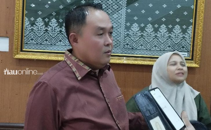 Ketua-Panitia-Konferda-DPD-PDIP-Riau-Suyadi.jpg