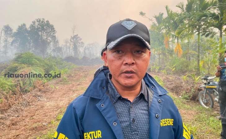 Kombes-Ade-di-lokasi-karhutla.jpg