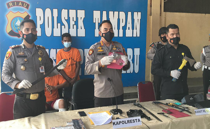 Kombes-Pria-Budi11.jpg