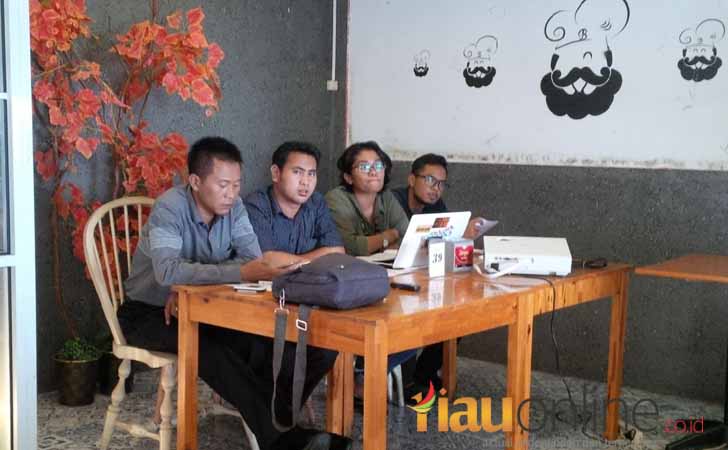 Konferensi-pers-Walhi-Riau.jpg