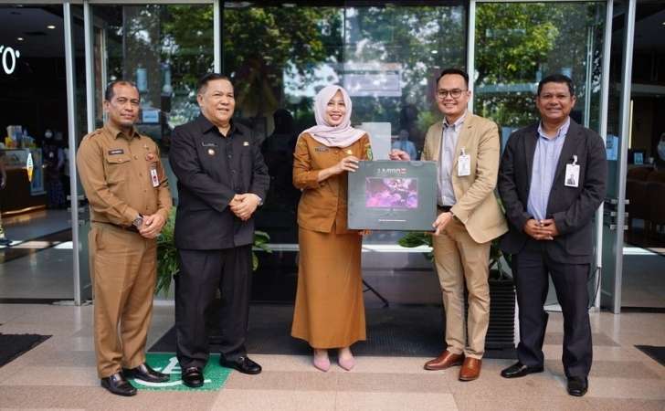 Kunjungi-RSUD-Achmad-Riau-Plt-Gubri-Jenguk-Pasien-Kanker-1.jpg