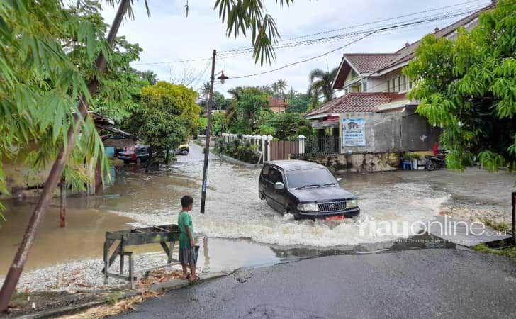 Luapan-sungai-sail-pekanbaru.jpg