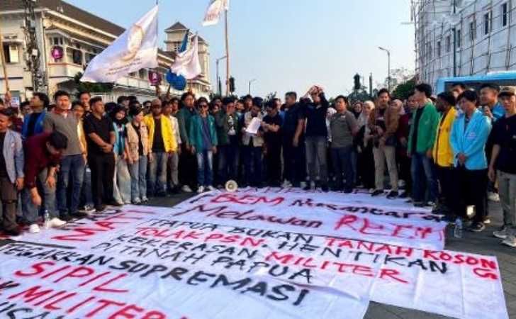 Mahasiswa-UHT-Pekanbaru-Soroti-Kerusakan-Lingkungan-dan-Pendidikan-Mahal-di-Riau.jpg
