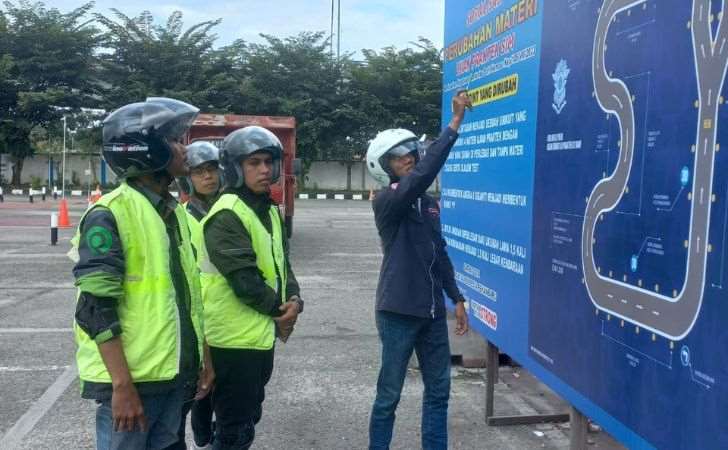 Mahir-Mengemudi-Melalui-ISDC-Riau-Pionir-Keselamatan-Berkendara.jpg